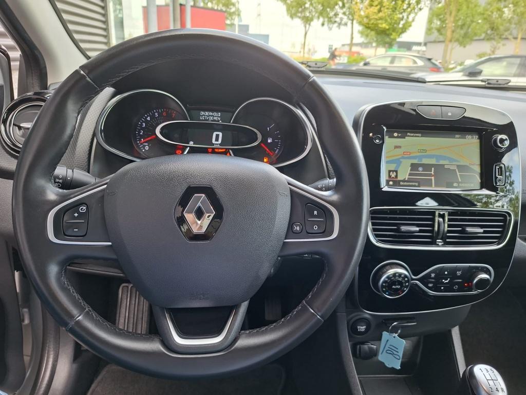 Renault Clio estate 0.9 tce intens