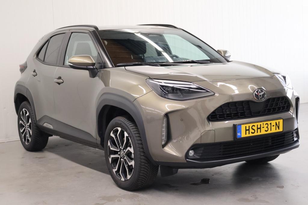 Toyota Yaris Cross 1.5 hybrid 115 first