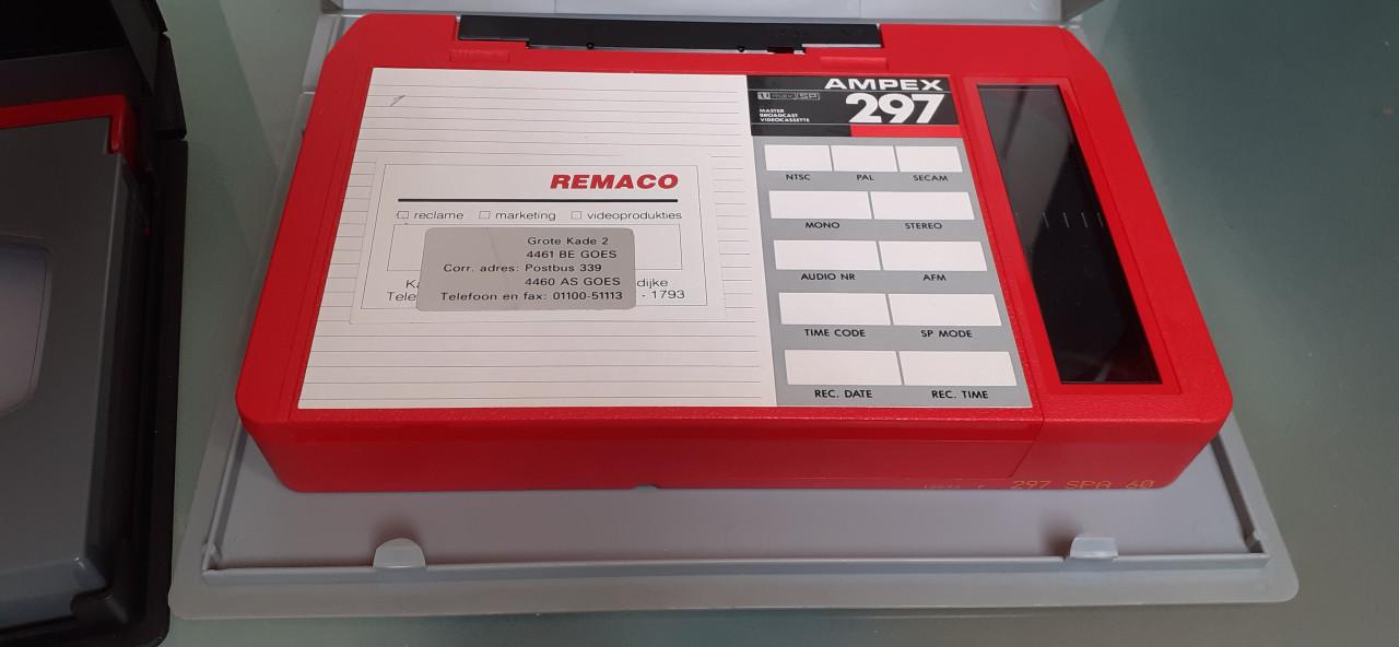 Video cassetes 2 x master broadcast 3M metal -ampex 297 SP