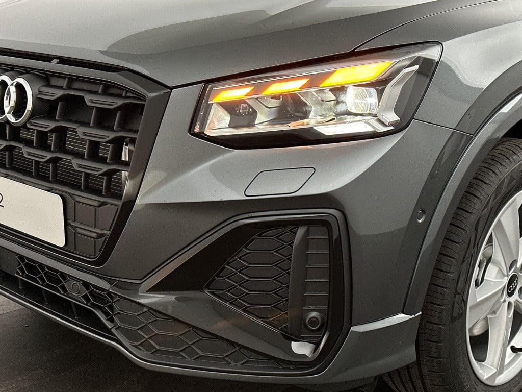 Audi Q2 s edition 35 tfsi 110 kw / 150 pk hatchback 7 vers