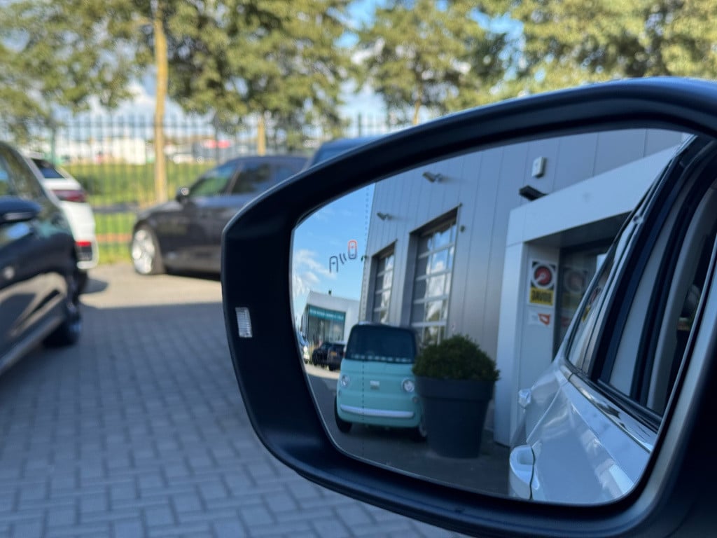 Volkswagen T-cross 1.0 tsi style * virtual cockpit * stoelverwarming * clim