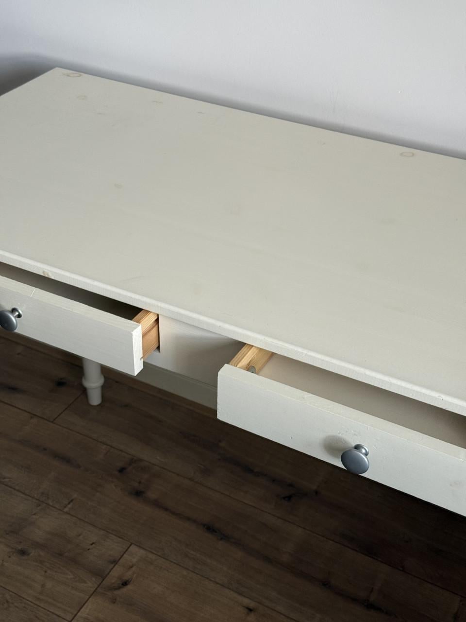 Side table/ bureau