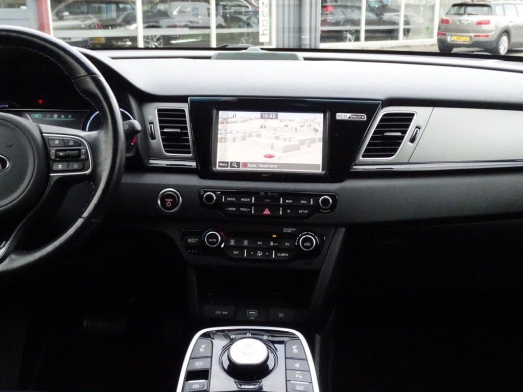 Kia E-niro executiveline 64 kwh incl. btw | led | stoelkoeling-en verwarmin
