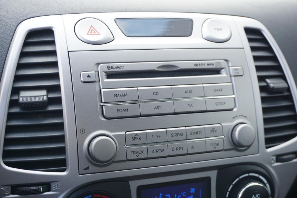 Hyundai I 20 1.2i plus climate / elektr. ramen / nap