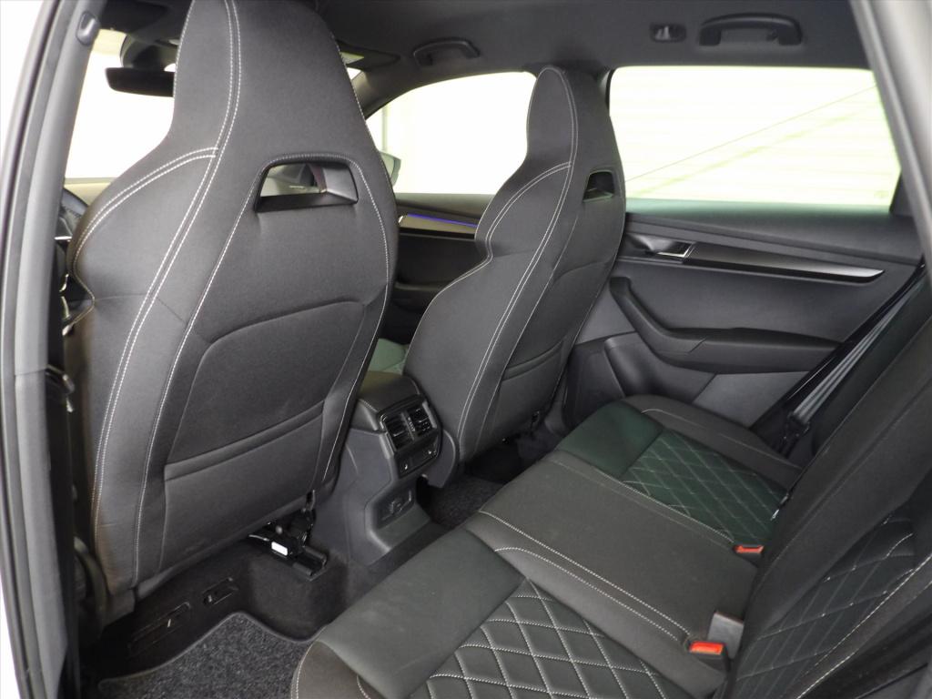 Skoda Karoq 1.5 tsi act greentech 150pk dsg-7 sportline business
