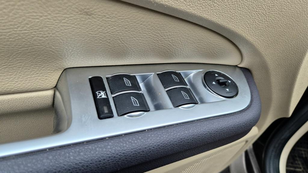 Ford Focus coupé-cabriolet | airco | sto 2.0-16v titanium