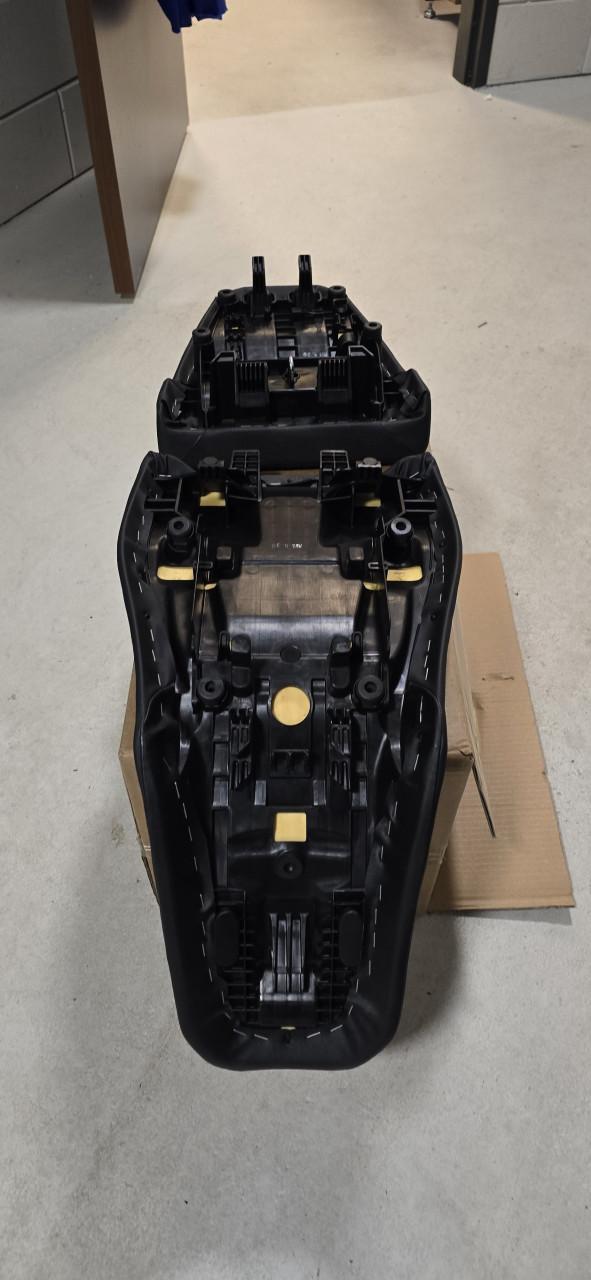 Origineel zadel voor Africa twin CRF1100 2023