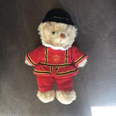Knuffelbeertje Beefeater