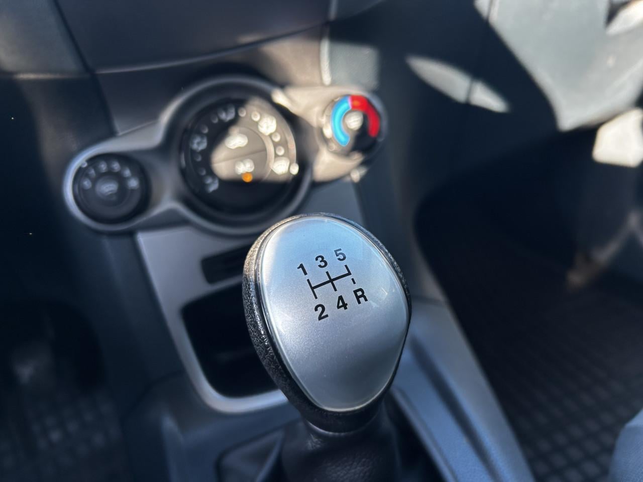 Ford Fiesta 1.25 Titanium/JAAR APK/AIRCO/