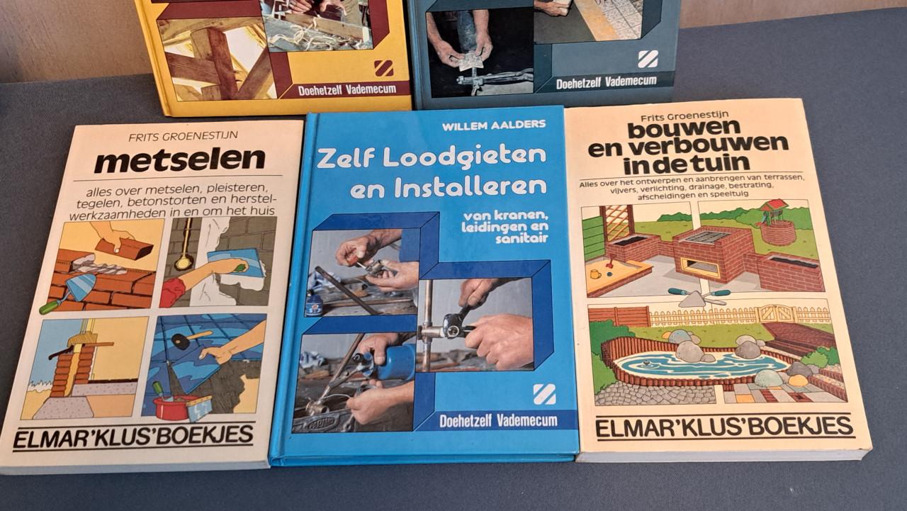 Diverse DIY boeken in z.g.st.