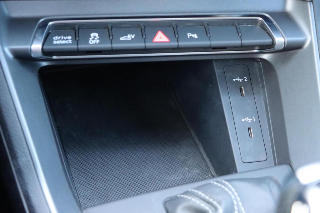Audi Q3 45 tfsi e s edition 245pk s tronic