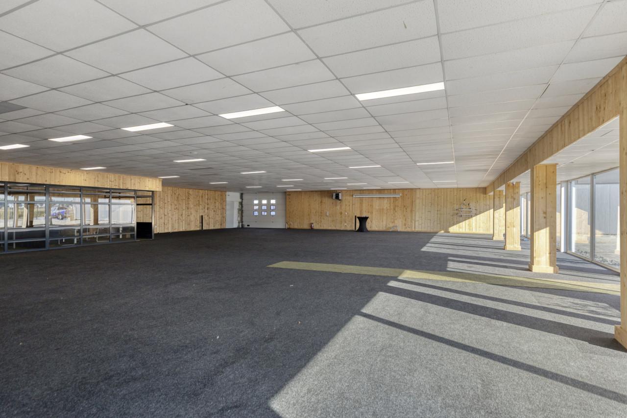 TE KOOP | Multifunctionele bedrijfsruimte-/showroom in ’s-Heer Arendskerke