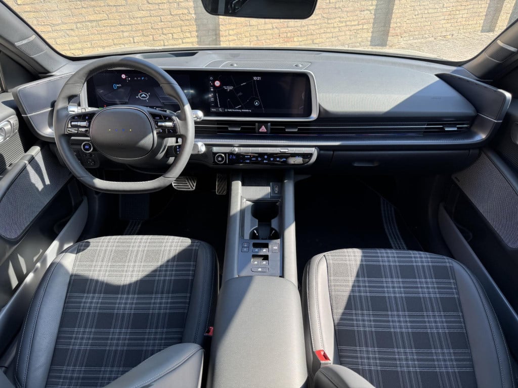 Hyundai Ioniq 6 first edition awd 77.4 kwh eenmalige aanbieding!