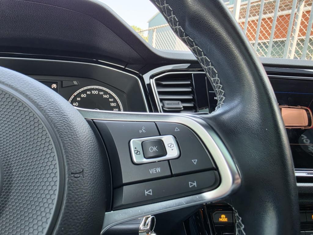 Volkswagen T-roc sport | blackstyle | 19' suzuka | led | pano | navi | crui