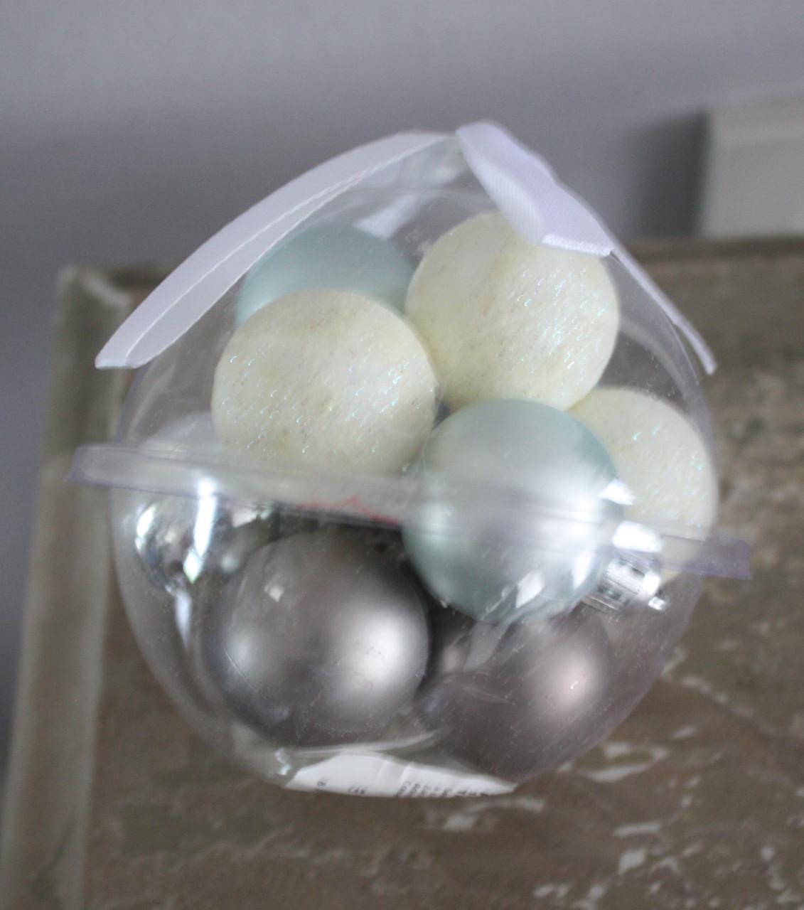 Set van 12 kunststof kerstballetjes