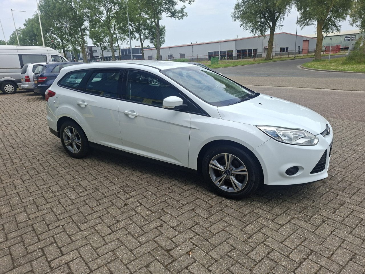 Ford FOCUS 1.0 Ecoboost Edition station bj:2014 airco lm-velgen