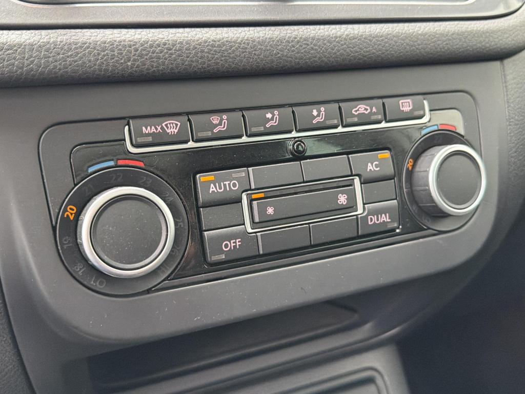 Volkswagen Tiguan 1.4 tsi sport&style | panodak | trekhaak | navi