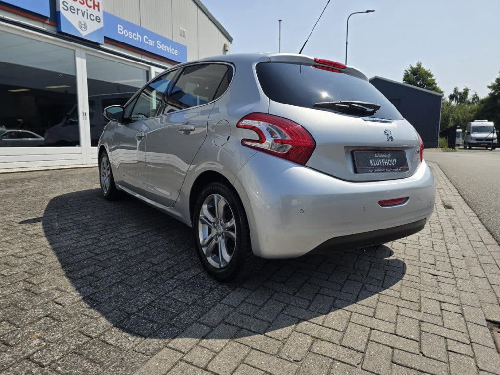 Peugeot 208 1.2 puretech allure