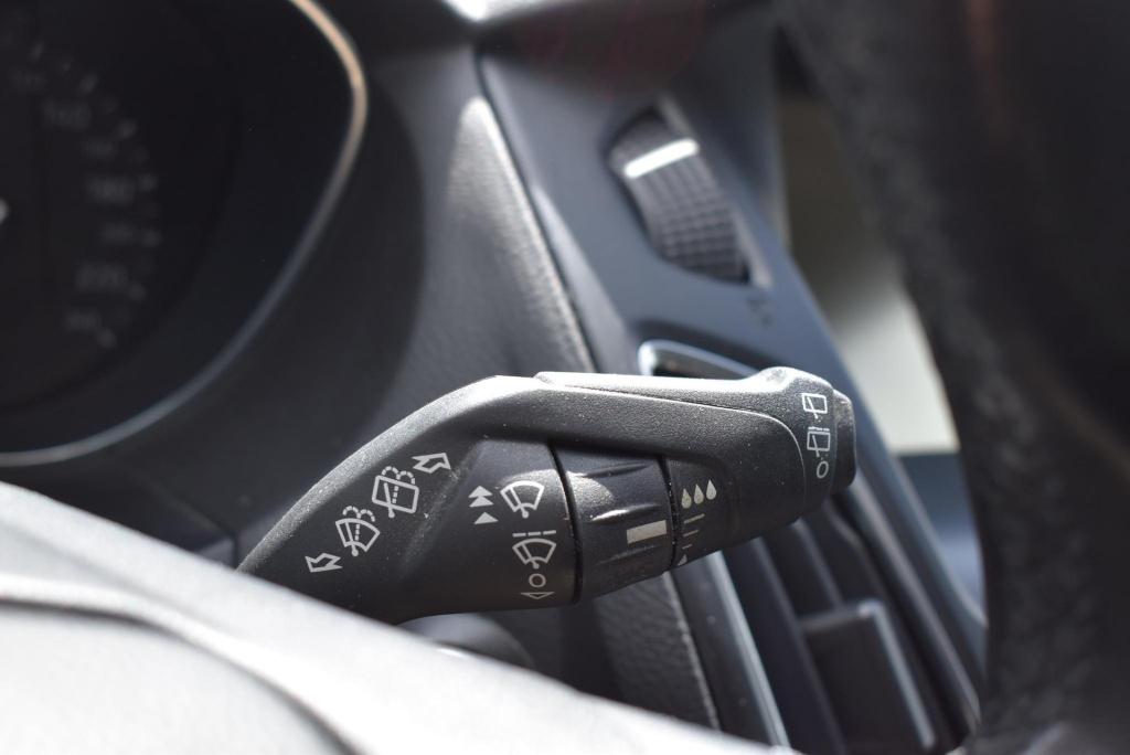Ford Focus wagon 1.0 titanium edition | wegklapbare trekhaak | climate cont