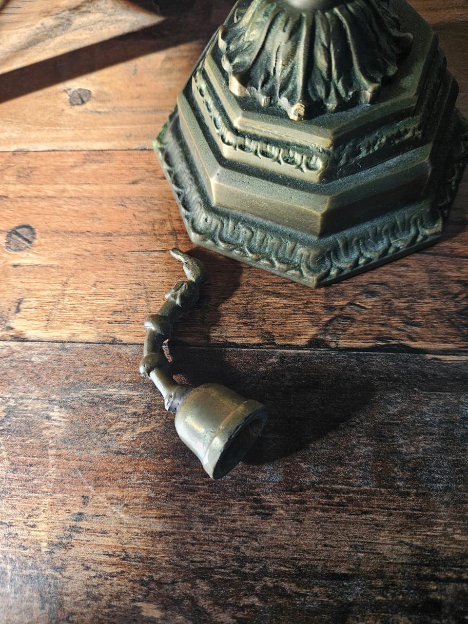 Antieke bronzen Menorah Kandelaar met Davidster