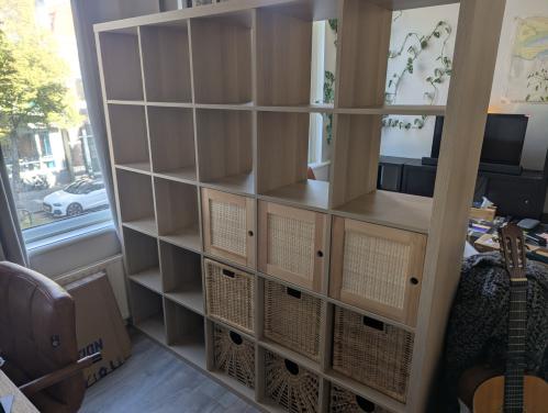 Ikea kallax kast met 6 manden en 3 ingebouwde kastjes