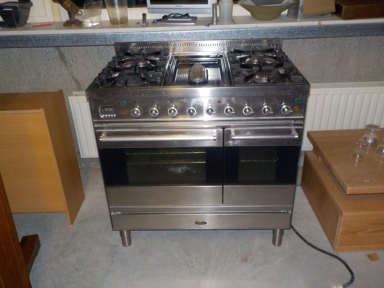 Elektrisch Boretti fornuis met gasstel in zeer goede staat