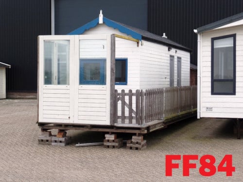 Diverse modellen strandhuisjes voorradig direct leverbaar!
