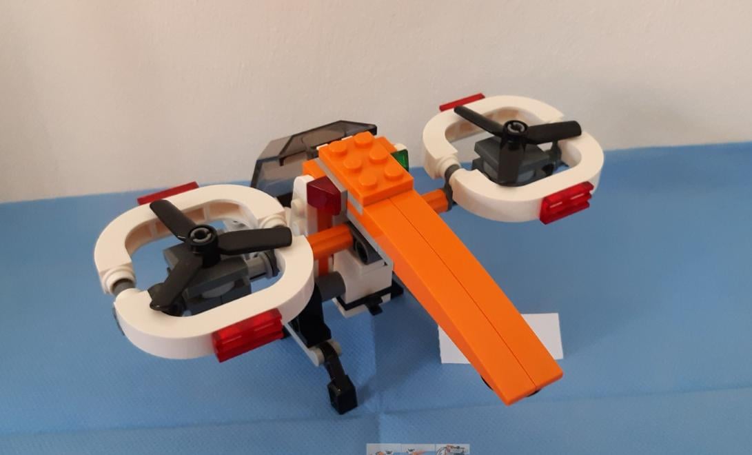 LEGO Creator 31071:Droneverkenner of moerasboot (hovercraft) of propeller