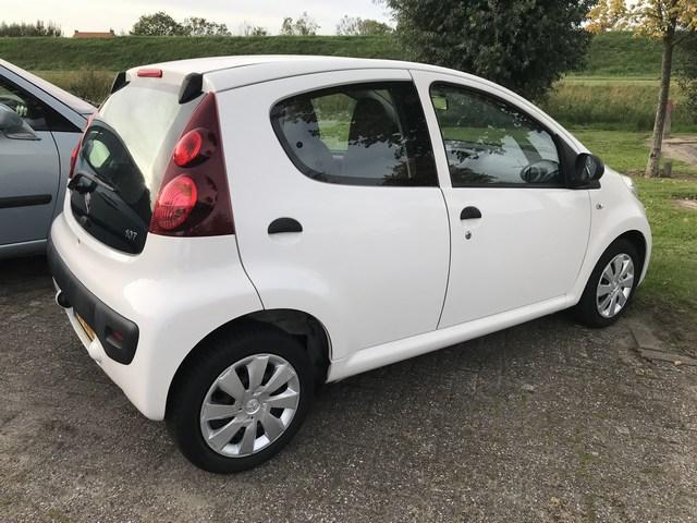 Peugeot 107 1.0 airco | 5-deurs | facelift | nap | 2e eigenaar etc.