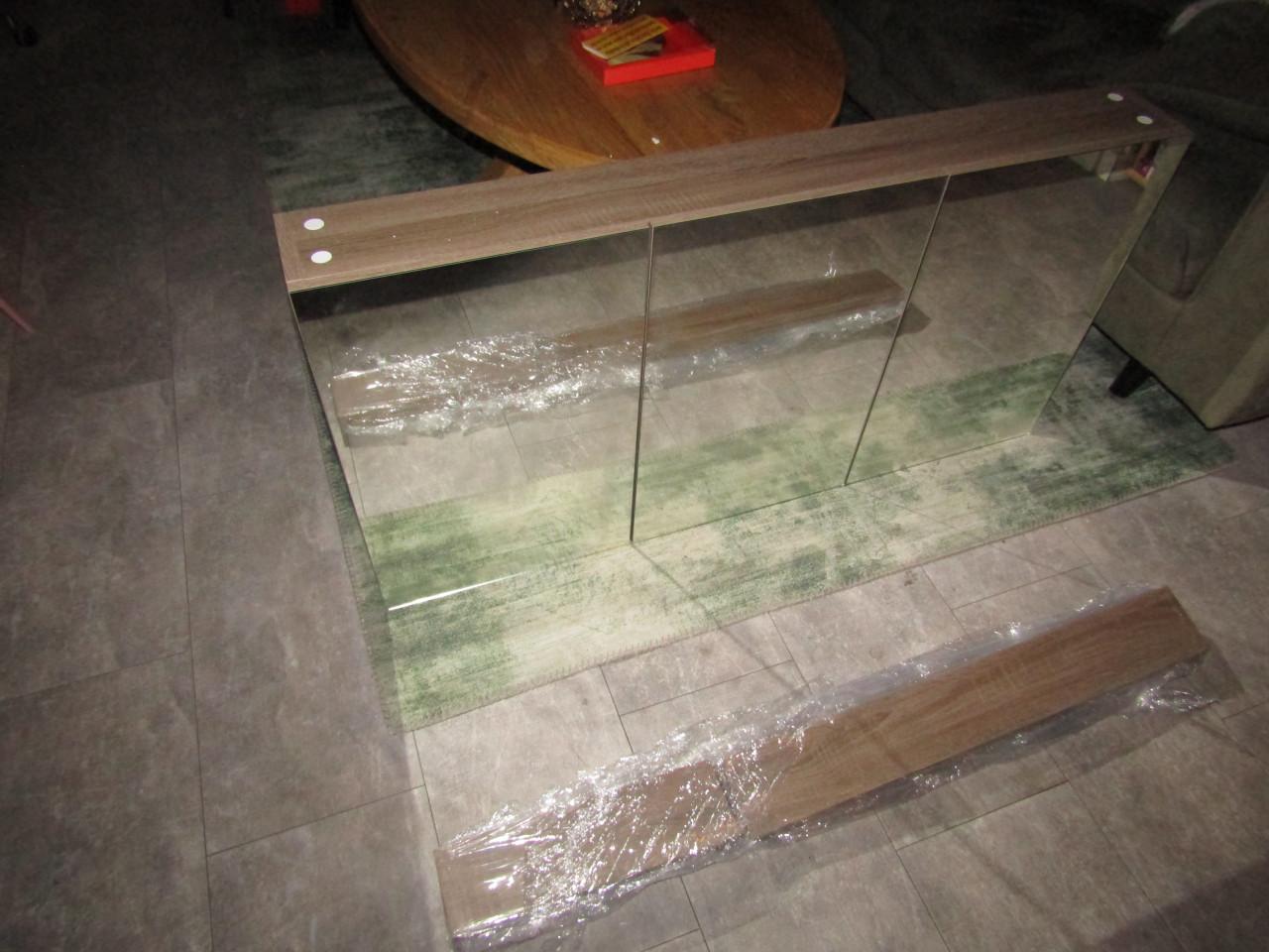 Spiegelkast ( nieuw )