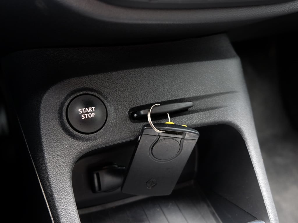 Renault Captur energy tce 90 limited navi full map |cruise control | blueto