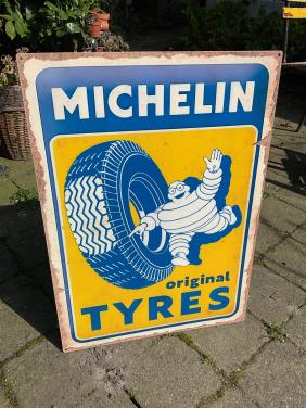 Reclameborden Michelin , Esso