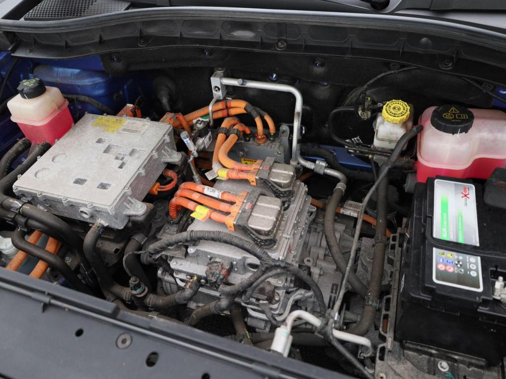 MG Zs Ev mg luxury 45 kwh | panoramadak | leder | camera | carplay / androi