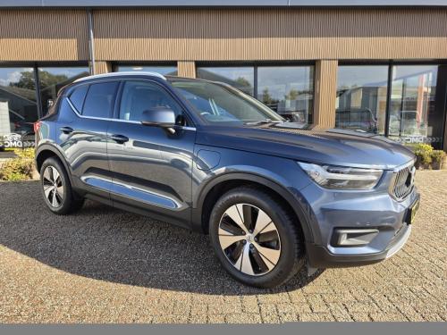 Volvo XC40 t5 inscription expression recharge plug-in hybrid 360° camera | 