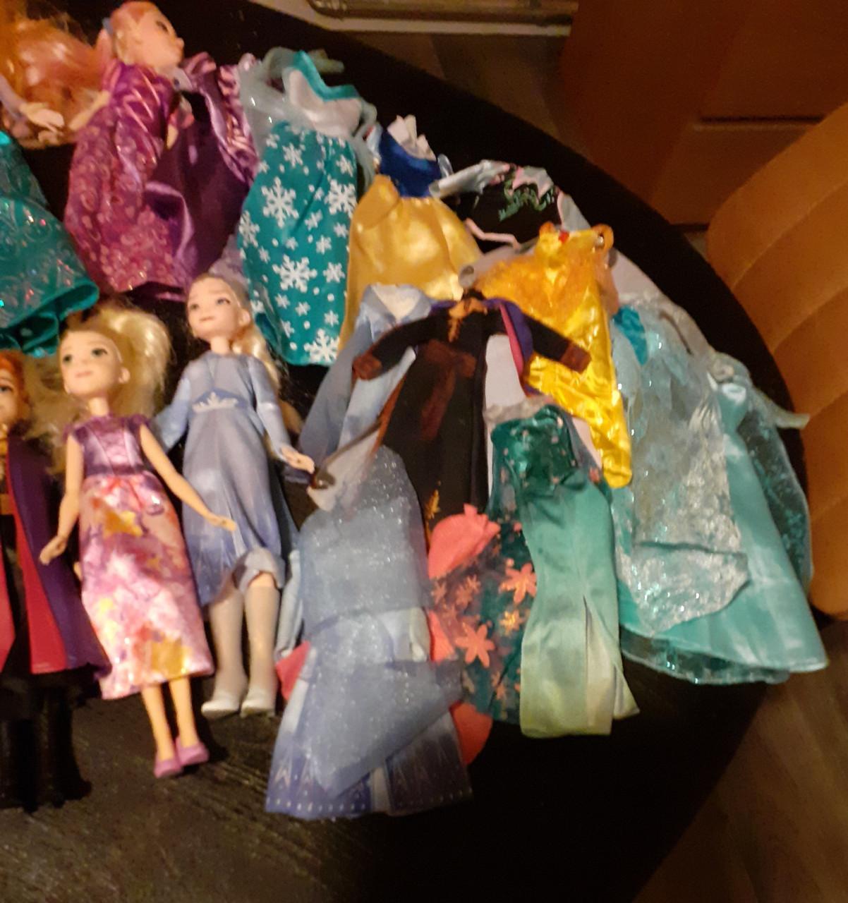 25 Disney prinsessen met extra kleding
