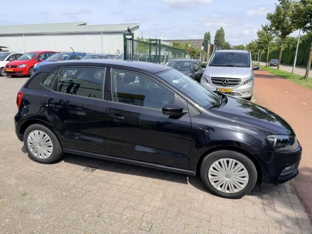 Volkswagen Polo 1.0 first edition