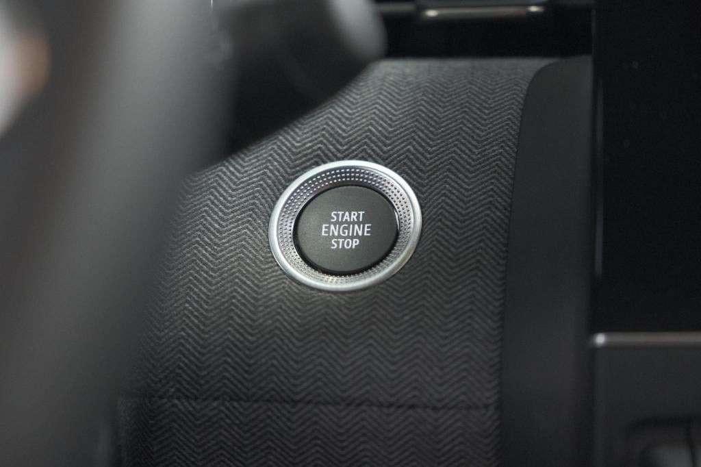 Renault Clio tce 90 gpf techno | 360 camera | adaptieve cruise control | 9.