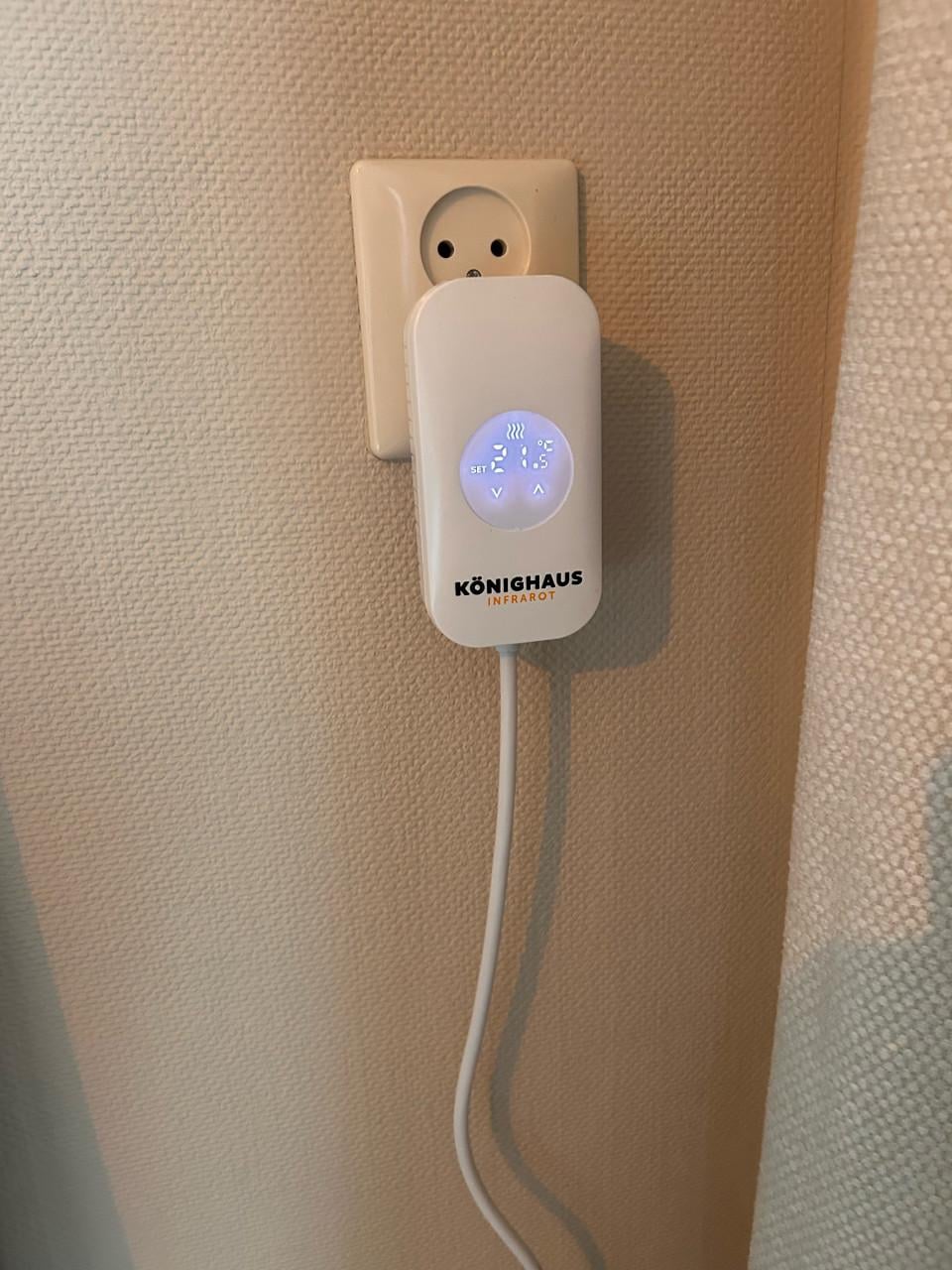 2x Könighaus Infraroodpaneel 600 Watt incl. originele thermostaat