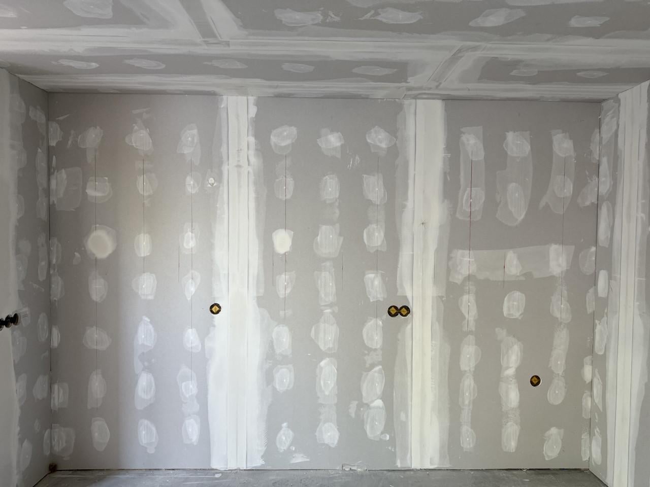 Naden smiren En Stukadoor Tel.0685004348