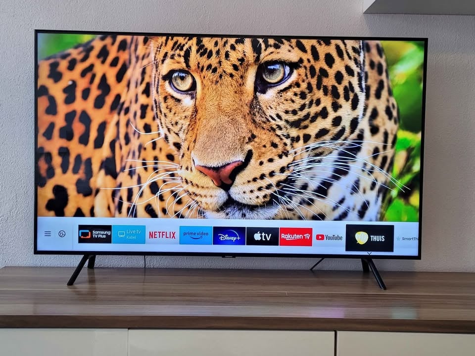 Samsung 4k UHD Smart tv 55 inch 140 cm tv met Bluetooth+WiFi