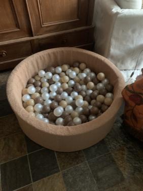 Ballenbak met ballen