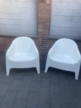 Buitenstoelen wit ikea 2 stuks