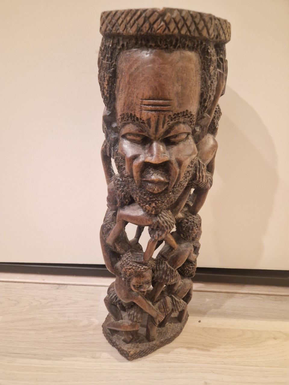 Handgemaakt Afrikaans houten snijwerk