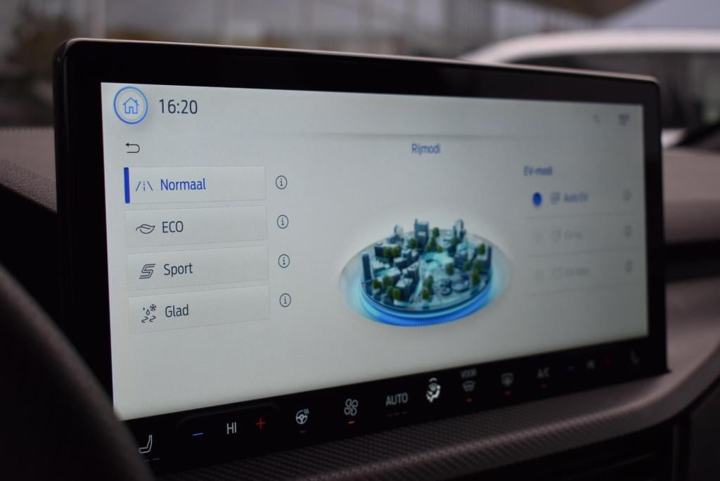 Ford Kuga 2.5 phev st-line x | climate control | adaptieve cruise control |