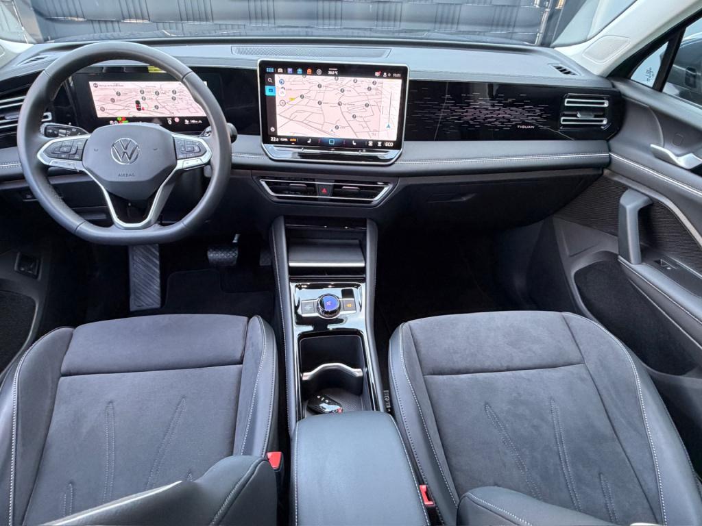 Volkswagen Tiguan 1.5 ehybrid elegance 204pk | trekhaak | all-season | dode