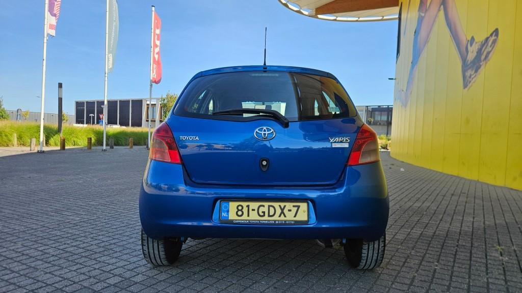 Toyota Yaris 1.3 vvti cool / nl auto / nap