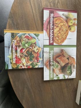 3 nieuwe Kookboekjes gesealed.  GERESERVEERD