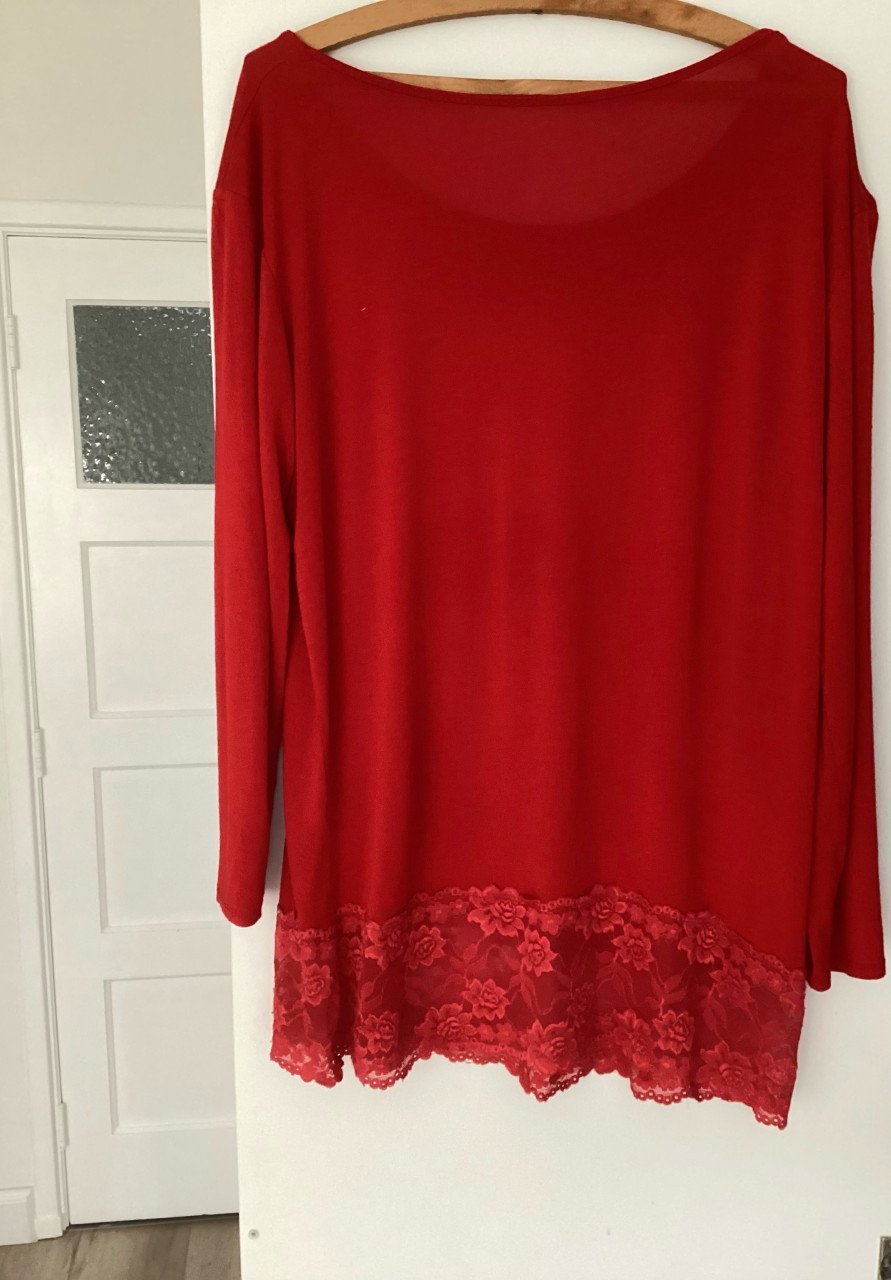 Mooi tuniek met kant maat xl