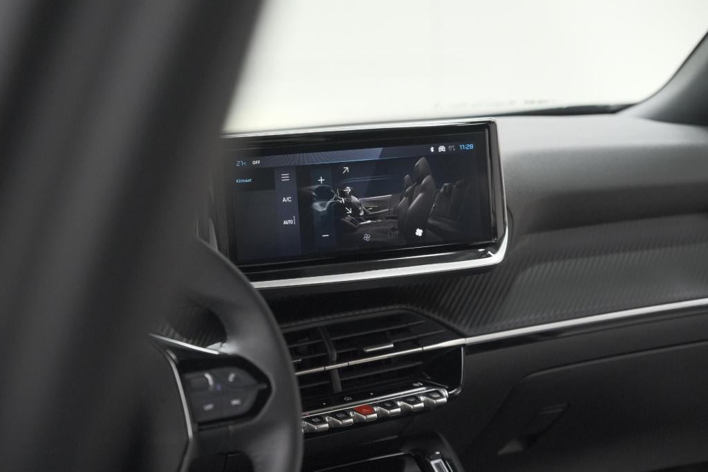 Peugeot 2008 puretech 100 allure | allseason banden | 360 camera | adaptiev