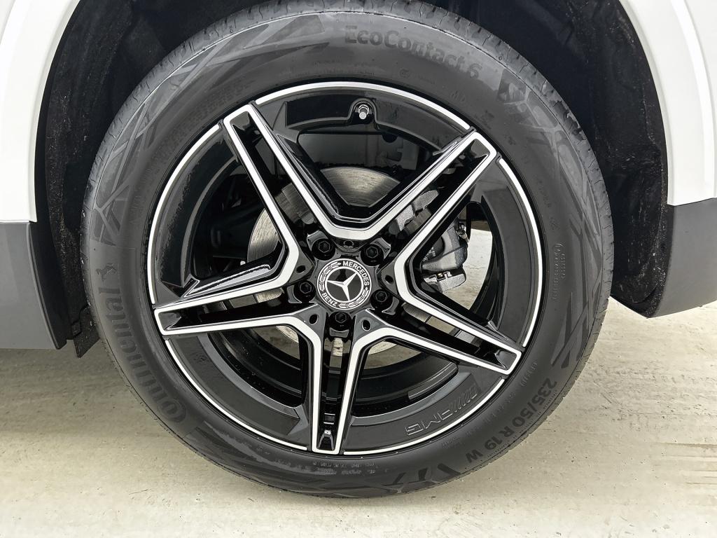 Mercedes-Benz Gla-klasse 180 business solution amg | premium plus pakket | 